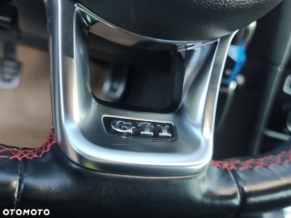 Volkswagen Golf 2.0 TSI BMT GTI Performance - 29