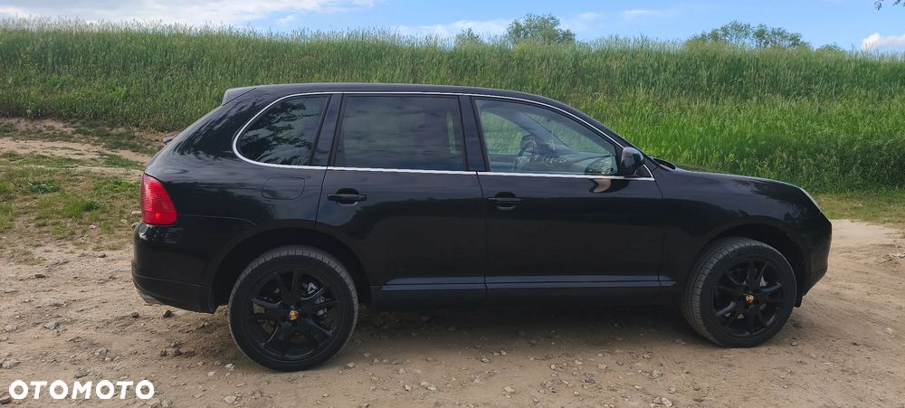 Porsche Cayenne - 3