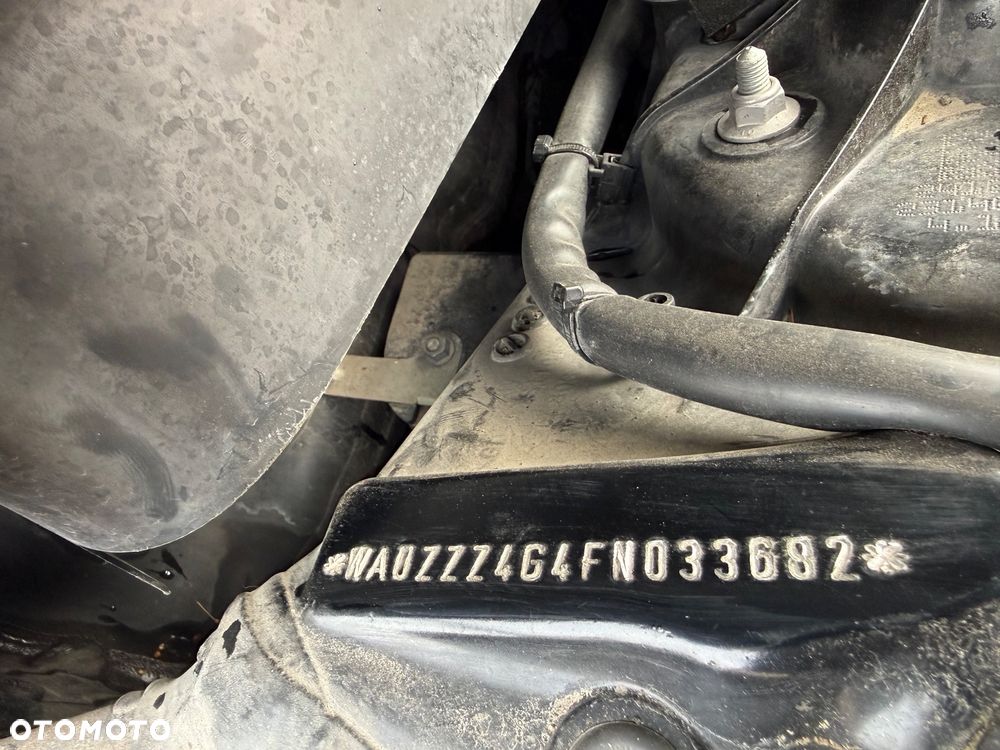 Audi A6 Avant 2.0 TDI Ultra DPF S tronic - 17