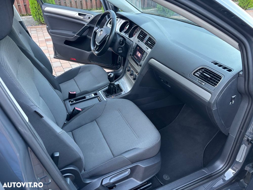 Volkswagen Golf 1.6 TDI BlueMotion Comfortline - 8