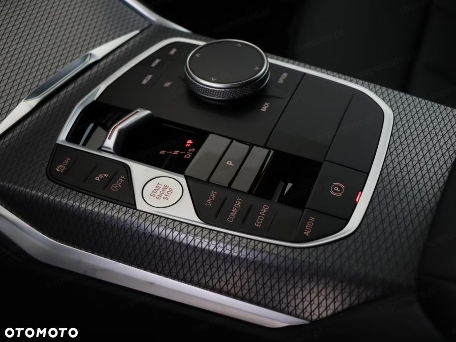 BMW Seria 3 318i M Sport - 15