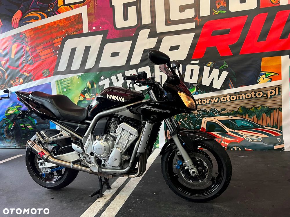 Yamaha FZS - 12