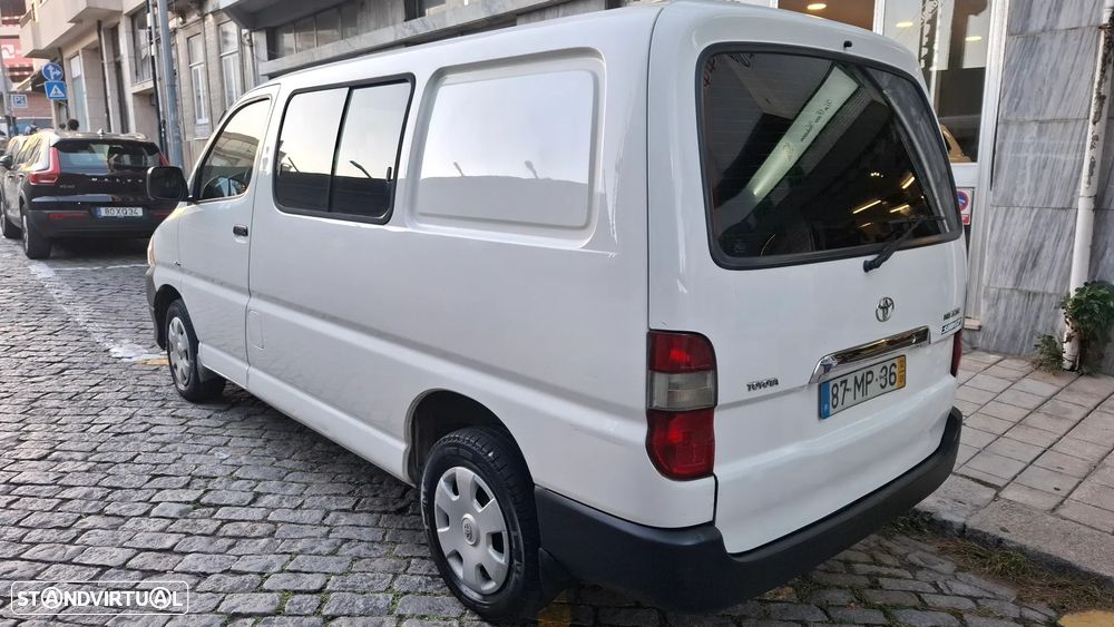 Toyota HiAce 2.5 D-4D Service 2.8T AC - 9