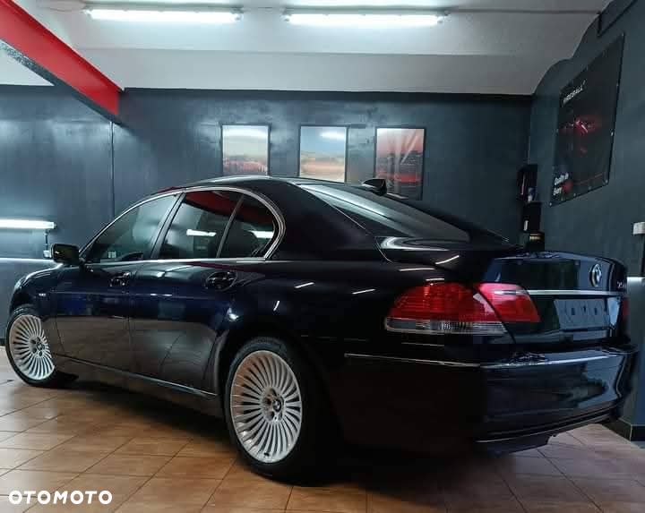 BMW Seria 7 750i - 3