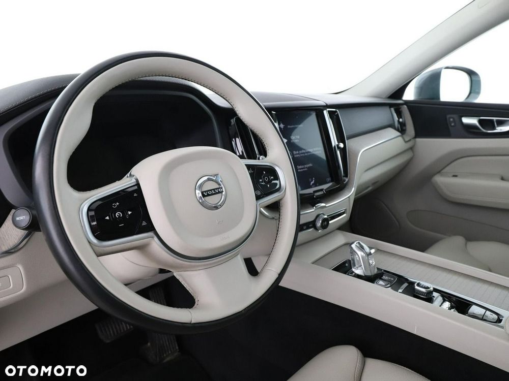 Volvo XC 60 - 16