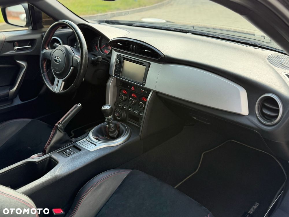 Subaru BRZ 2.0i TSE - 11