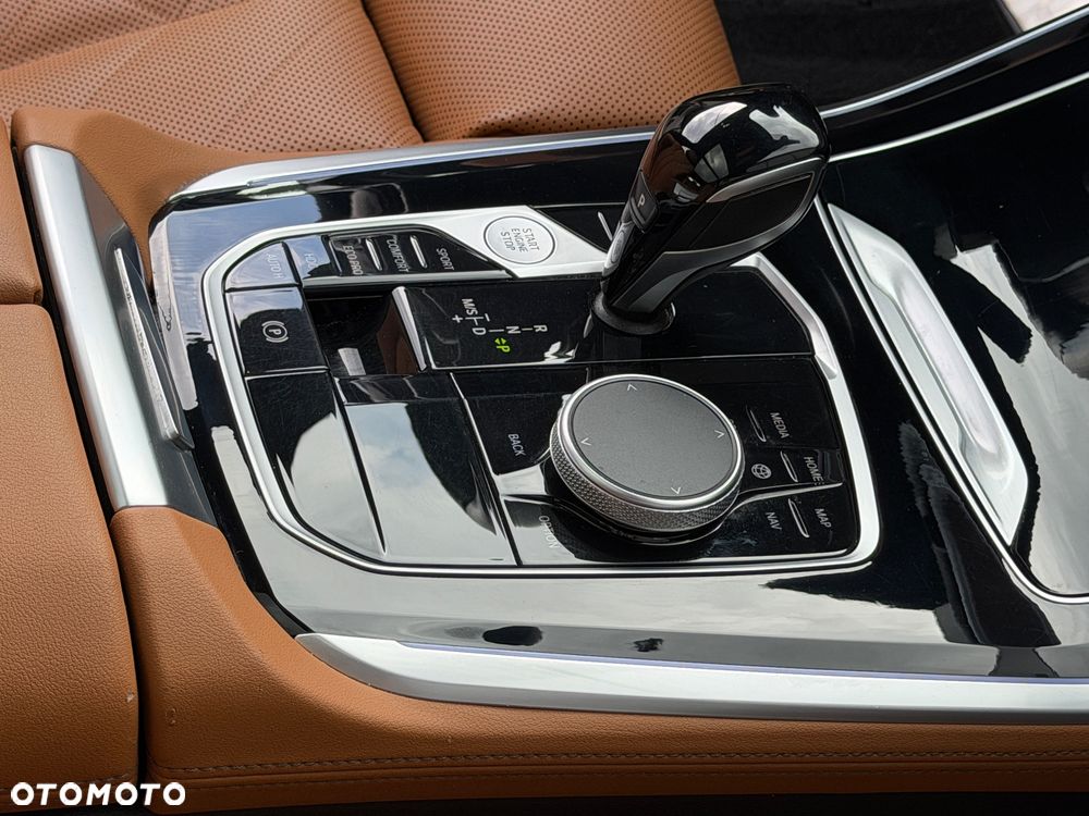 BMW X5 xDrive40i - 17