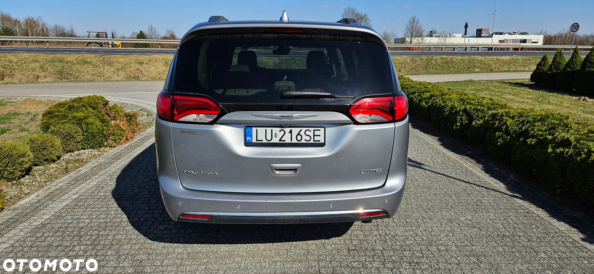 Chrysler Pacifica - 7
