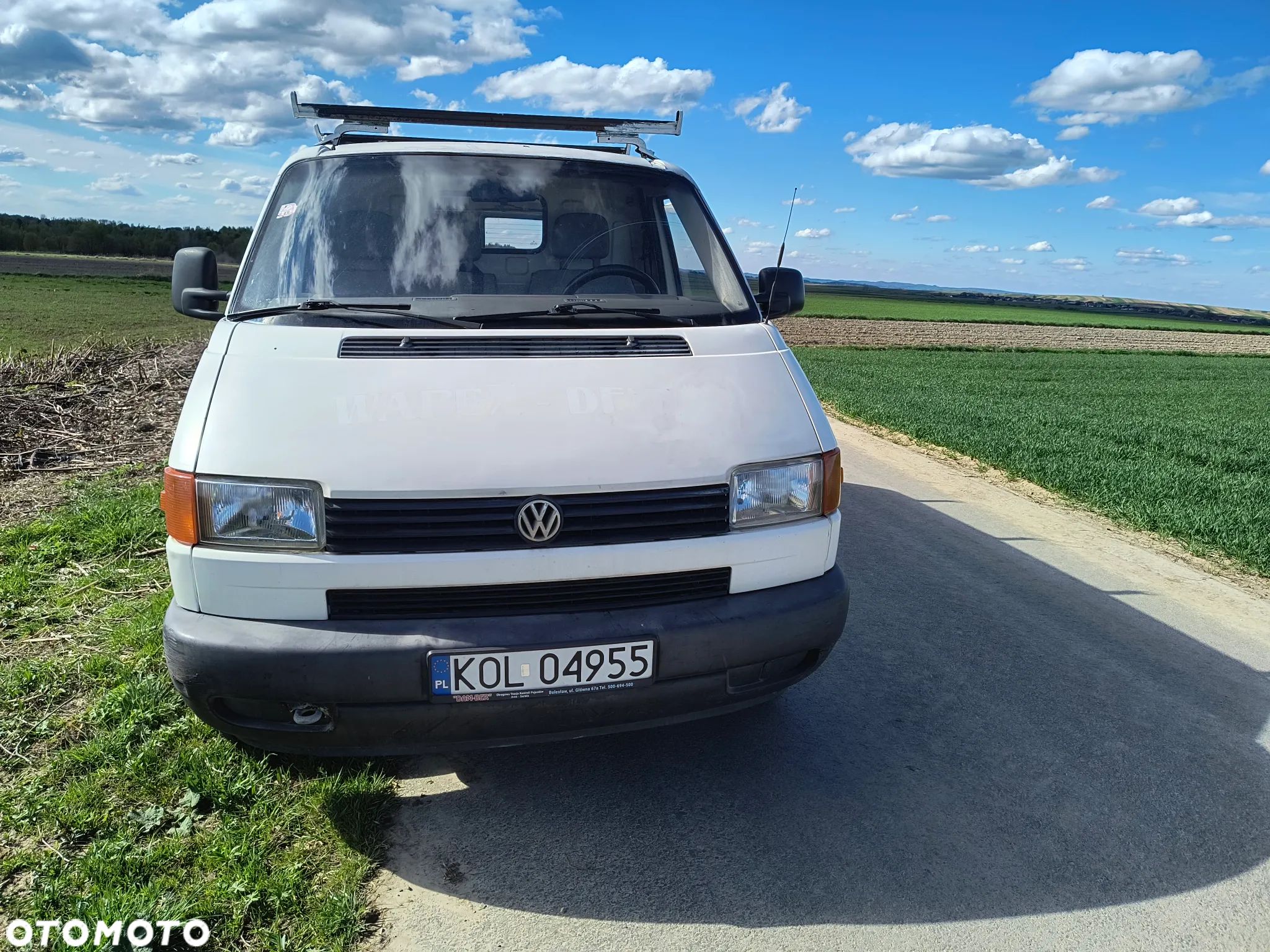Volkswagen Transporter - 1