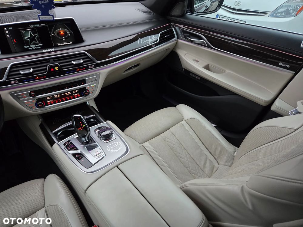 BMW Seria 7 740d xDrive - 24