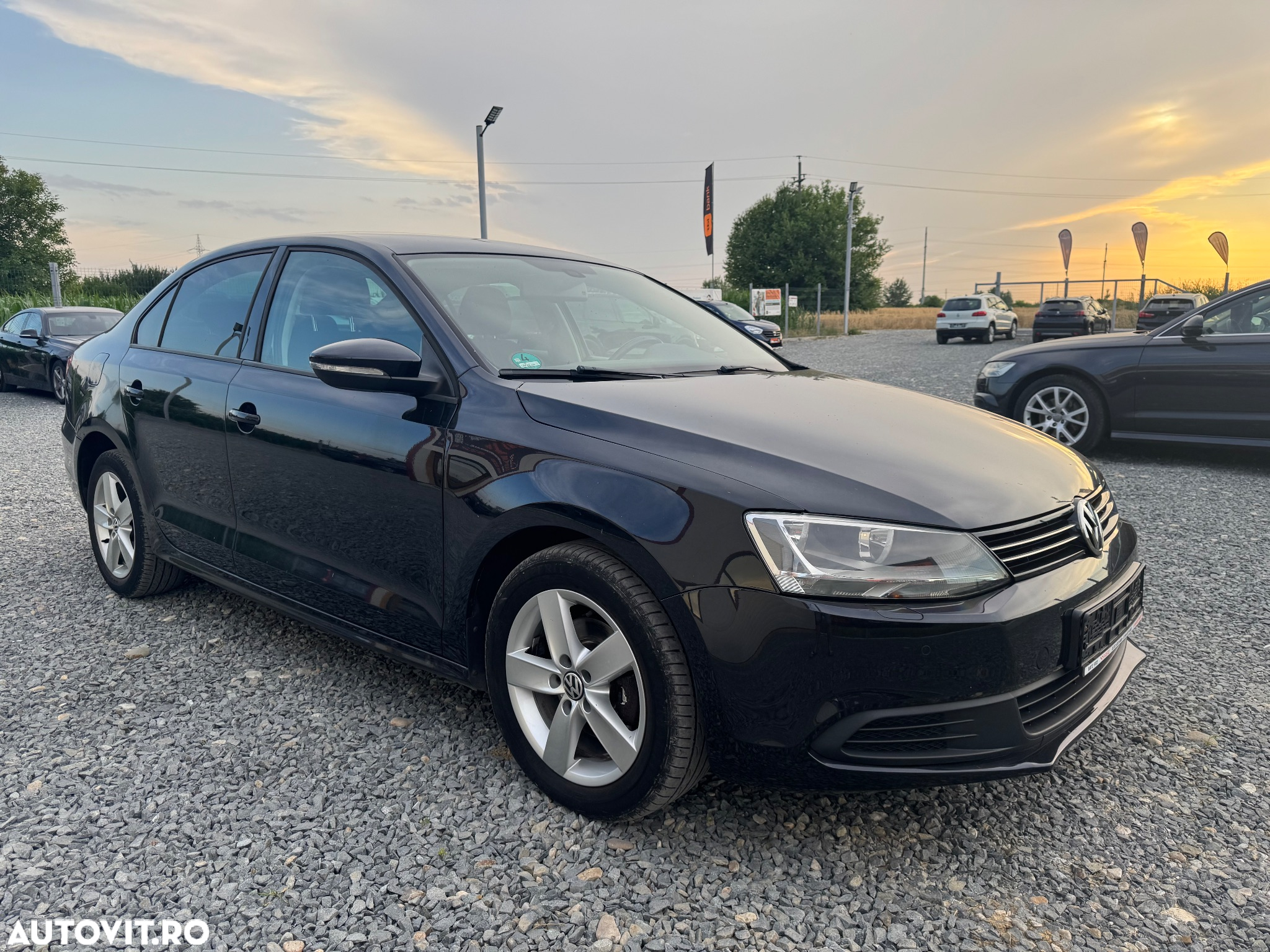 Volkswagen Jetta 1.6 TDI Comfortline - 2