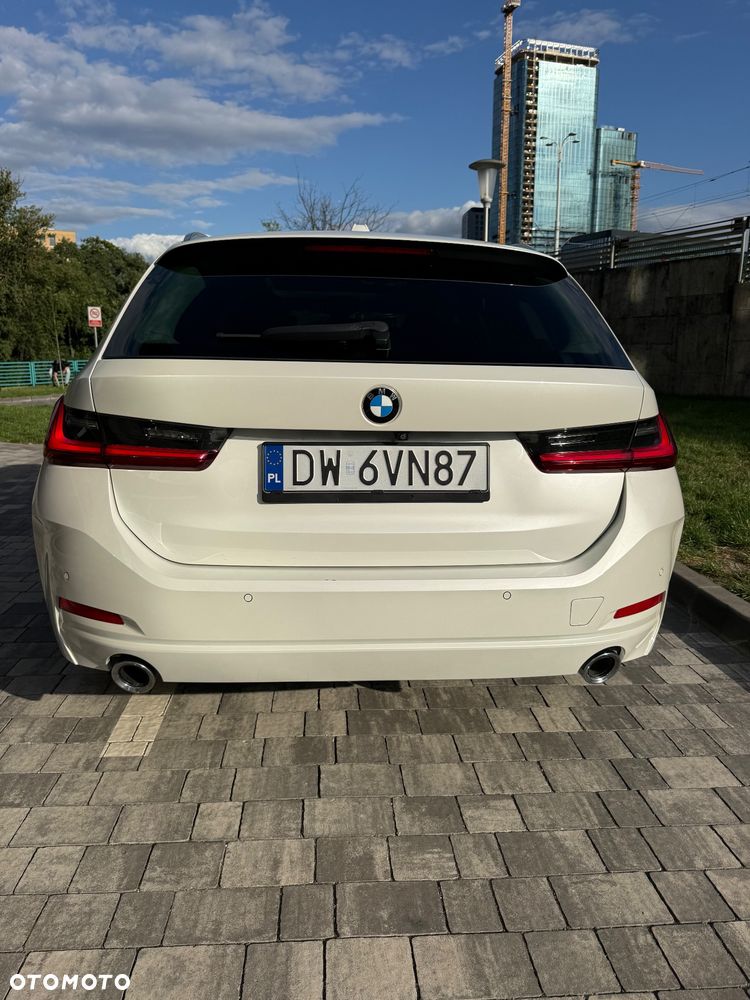 BMW Seria 3 320d xDrive Luxury Line sport - 13