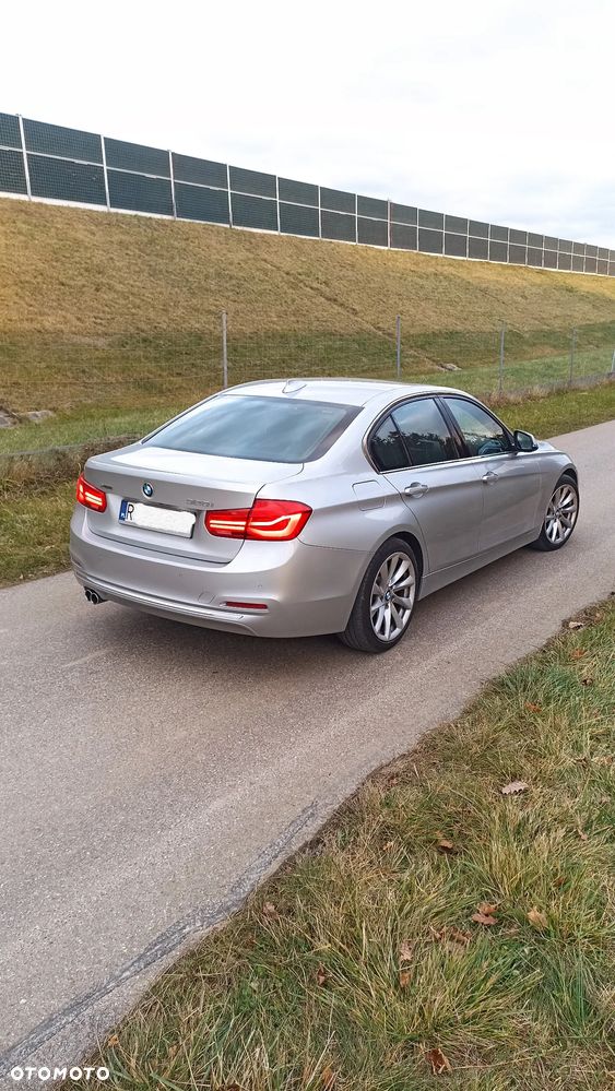 BMW Seria 3 328i xDrive Luxury Line - 6