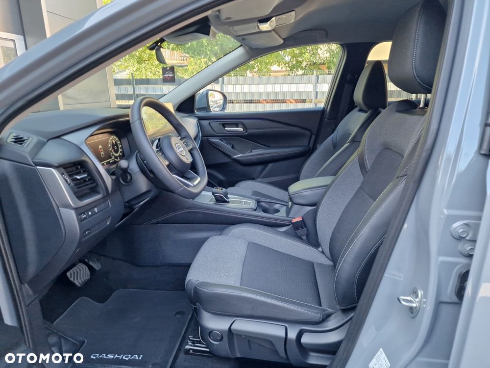 Nissan Qashqai 1.3 DIG-T MHEV Xtronic N-Connecta - 17