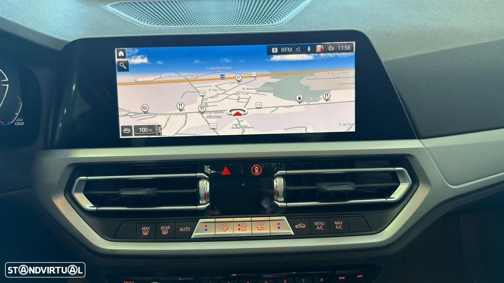 BMW 320 d Touring Auto - 9