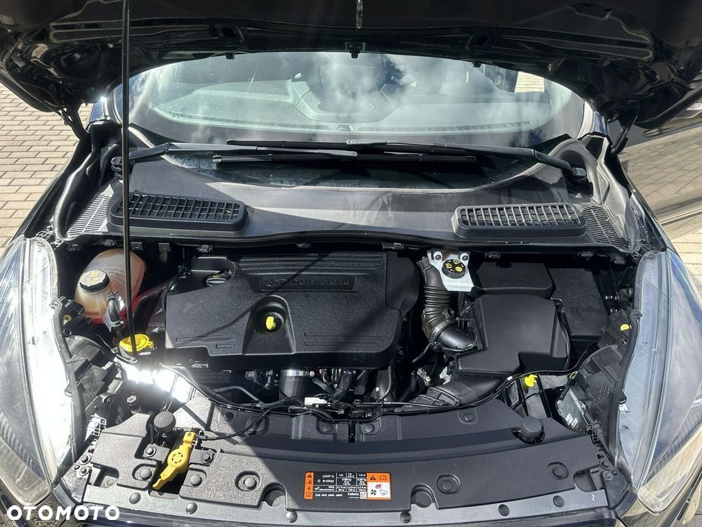 Ford Kuga 2.0 TDCi 4x2 ST-Line - 37