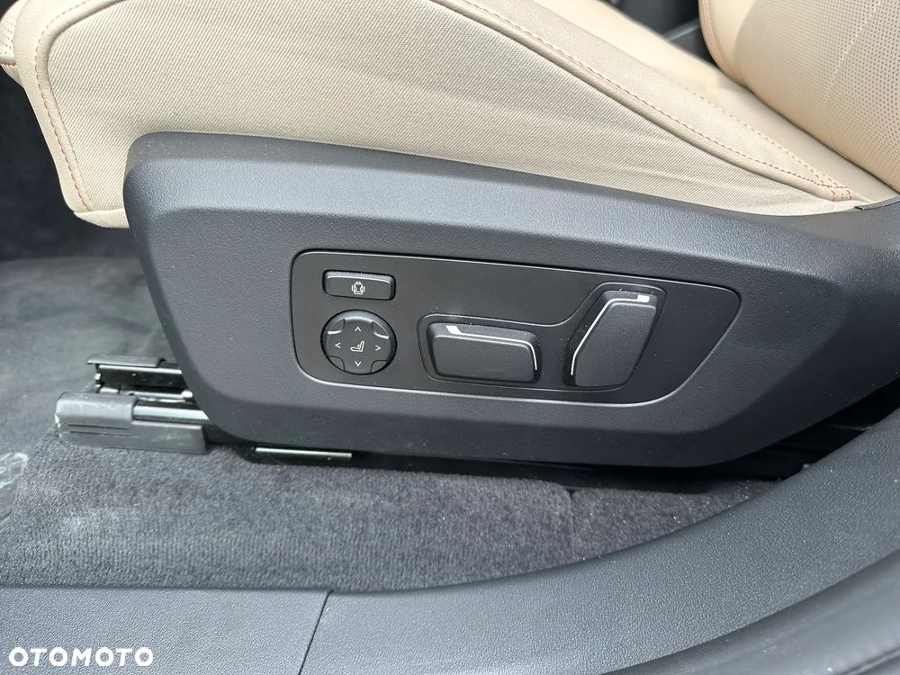 BMW X3 xDrive20d mHEV - 11