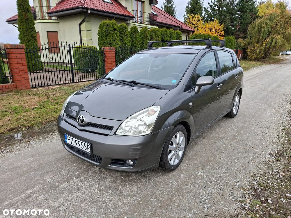 Toyota Corolla Verso 2.0 D-4D Luna - 1