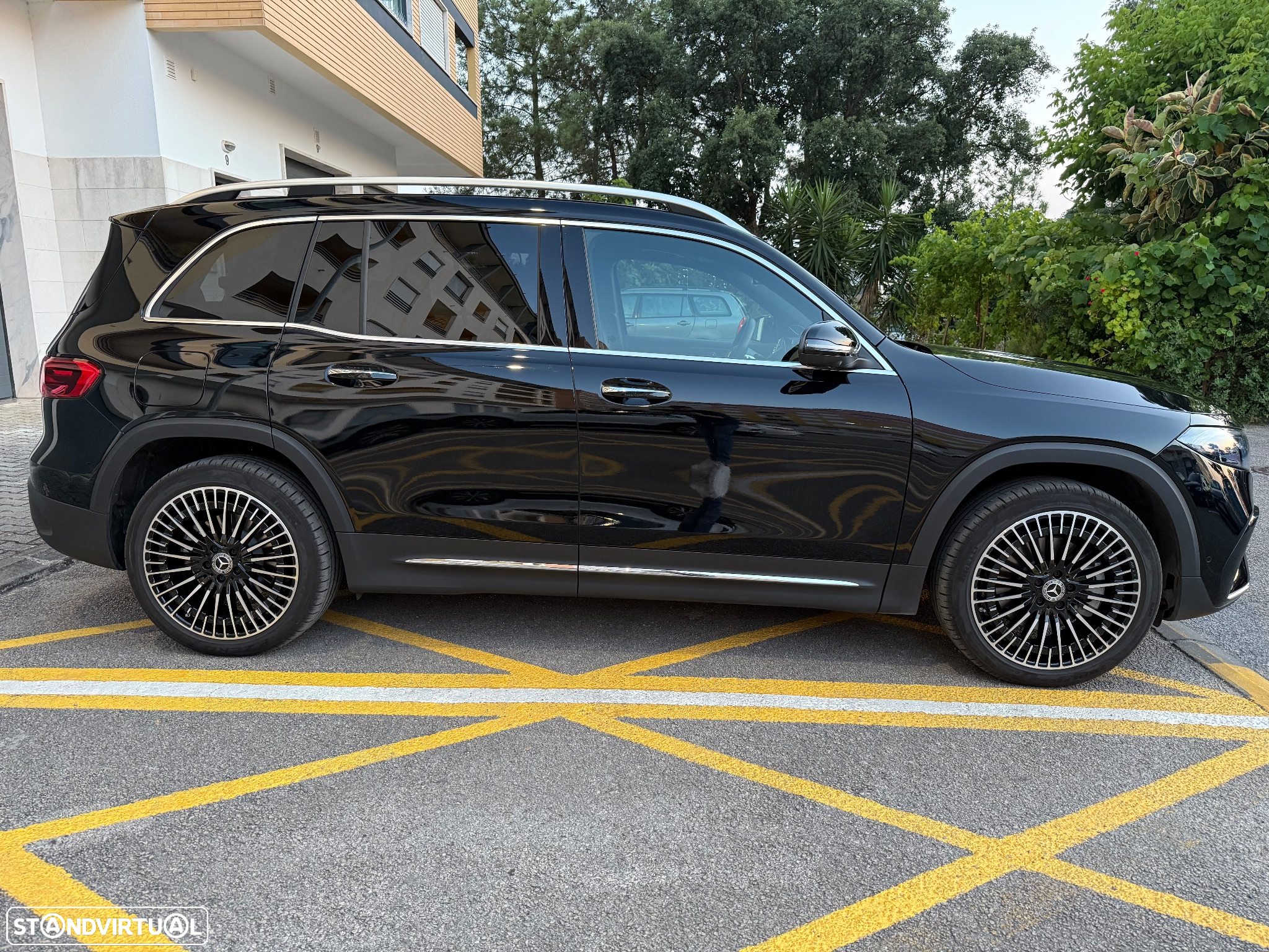 Mercedes-Benz EQB 250 AMG Line - 35