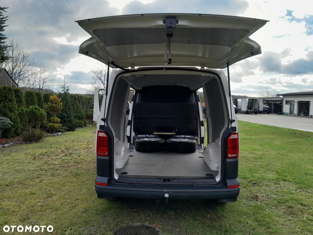 Volkswagen Transporter T6 - 24