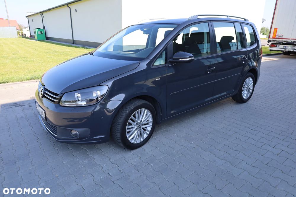 Volkswagen Touran - 1