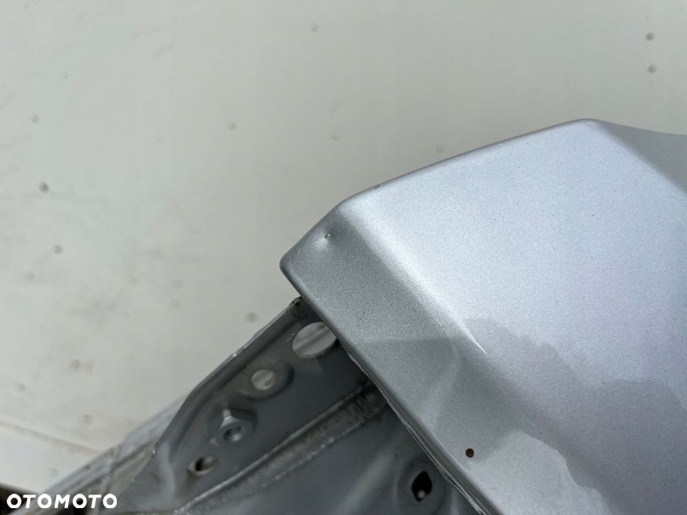 Blotnik cwiartka szyba poszycie prawy tyl BMW F11 354 120-130 umFe LADNY - 7