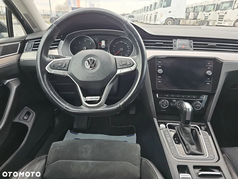 Volkswagen Passat 2.0 TDI 4Mot Elegance DSG - 11