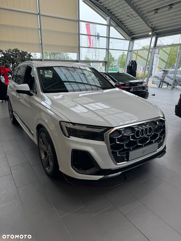 Audi Q7 55 TFSI mHEV Quattro S Line Tiptr - 4