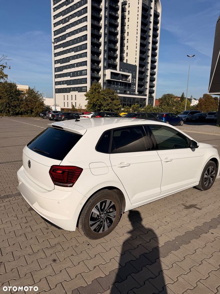 Volkswagen Polo - 2