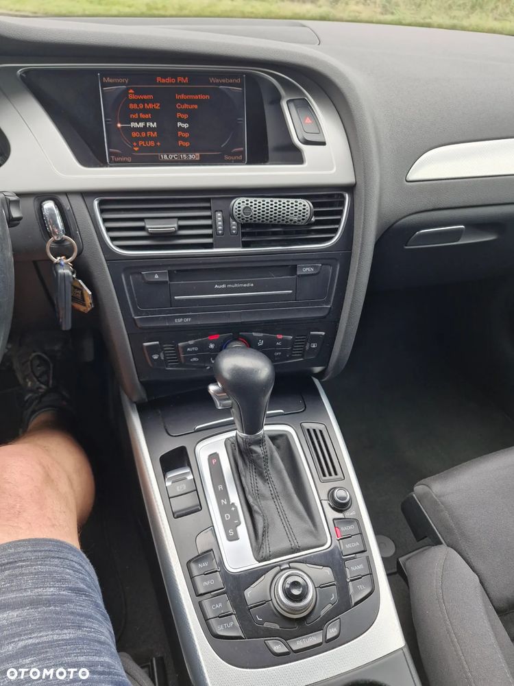 Audi A4 1.8 TFSI multitronic Attraction - 30