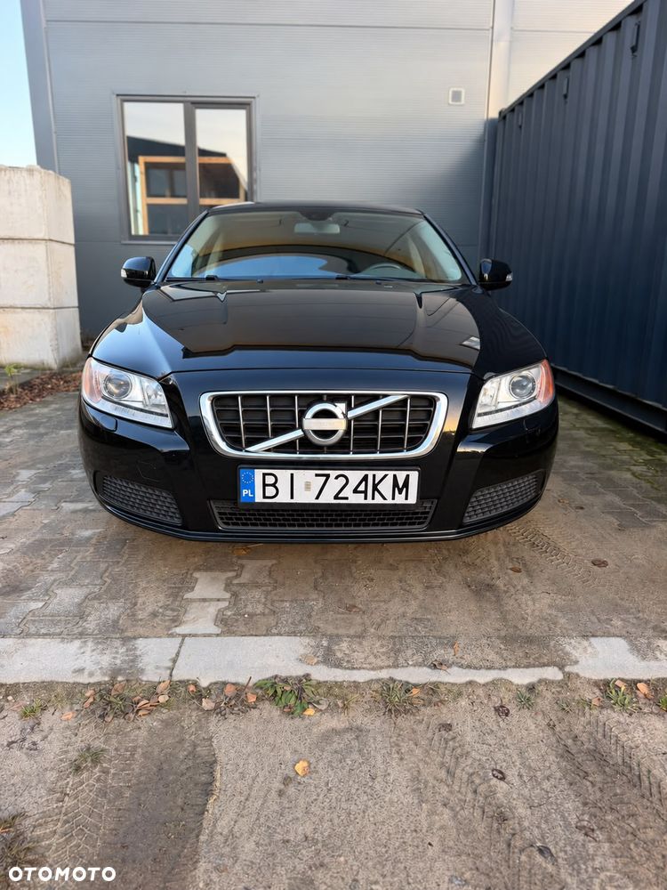 Volvo V70 - 1