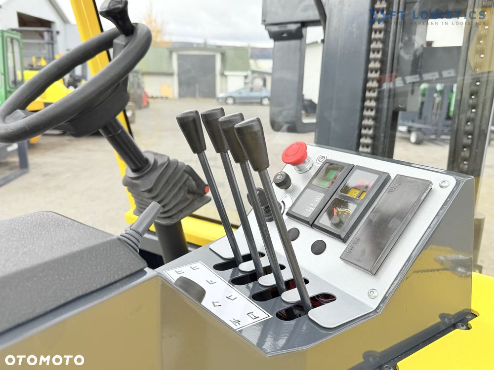 Combilift WÓZEK CZTEROKIERUNKOWY - WIELOKIERUNKOWY / CB4000 / GAS / TRIPLEX 5200MM / WOLNY SKOK / POZYCJONER WIDEŁ / PRZESUW WIDEŁ / STAN IDEALNY / Szeroka oferta wózków czterokierunkowych i bocznych, dopasowanych do różnorodnych potrzeb i zastosowań - 24