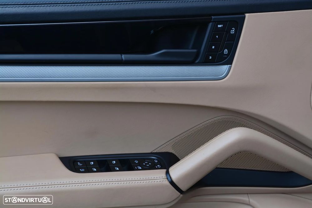 Porsche Cayenne E-Hybrid - 28
