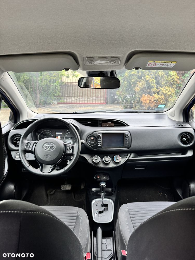 Toyota Yaris 1.5 Premium CVT - 8