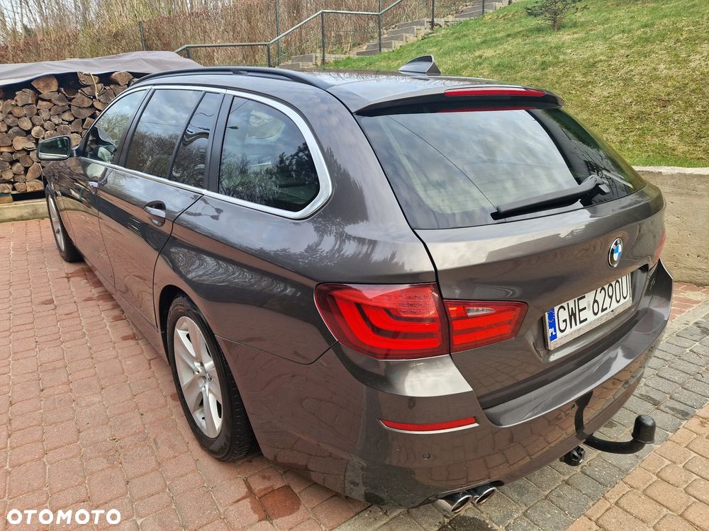BMW Seria 5 525d xDrive - 5