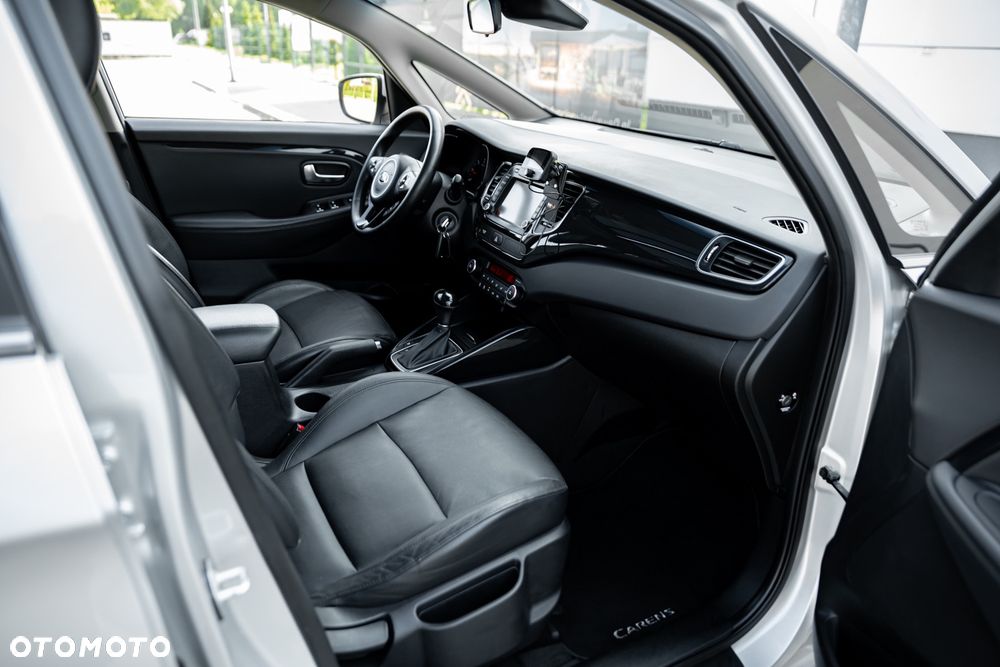 Kia Carens 1.7 CRDi 141 ISG Vision - 22