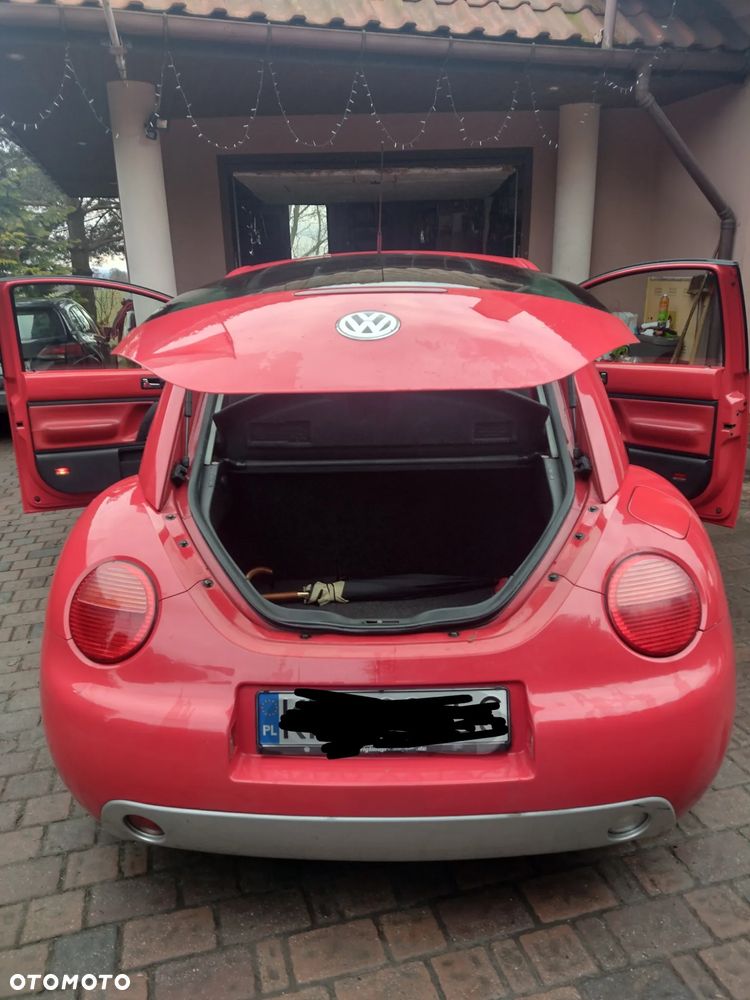 Volkswagen New Beetle - 2