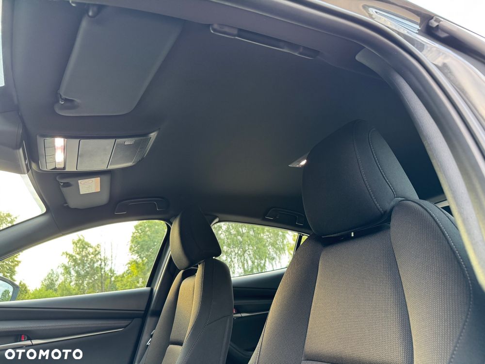 Mazda 3 SKYACTIV-X 2.0 M-Hybrid 100th Anniversary - 38