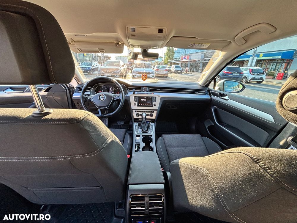 Volkswagen Passat 2.0 TDI (BlueMotion Technology) DSG Comfortline - 15