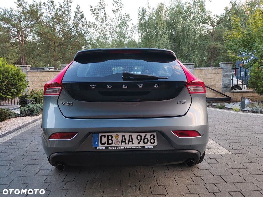 Volvo V40 D3 Momentum - 32