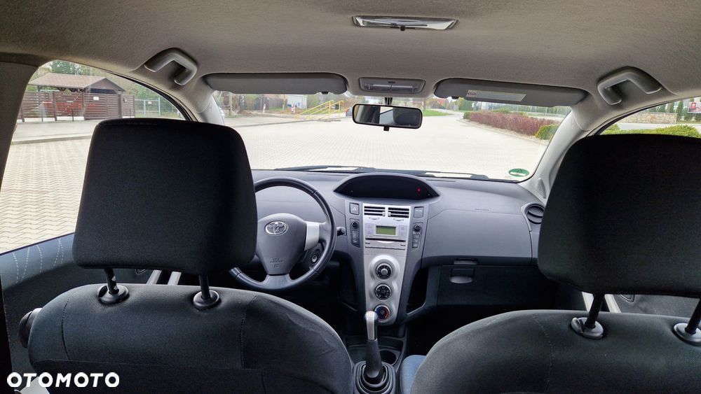 Toyota Yaris 1.0 VVT-i Luna - 23