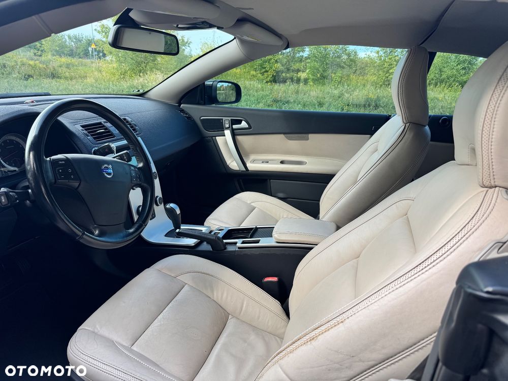 Volvo C70 - 12