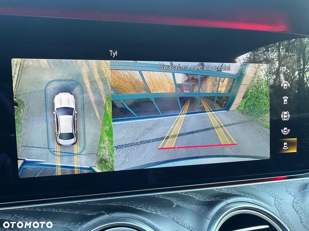 Mercedes-Benz Klasa E 200 4-Matic AMG - 18