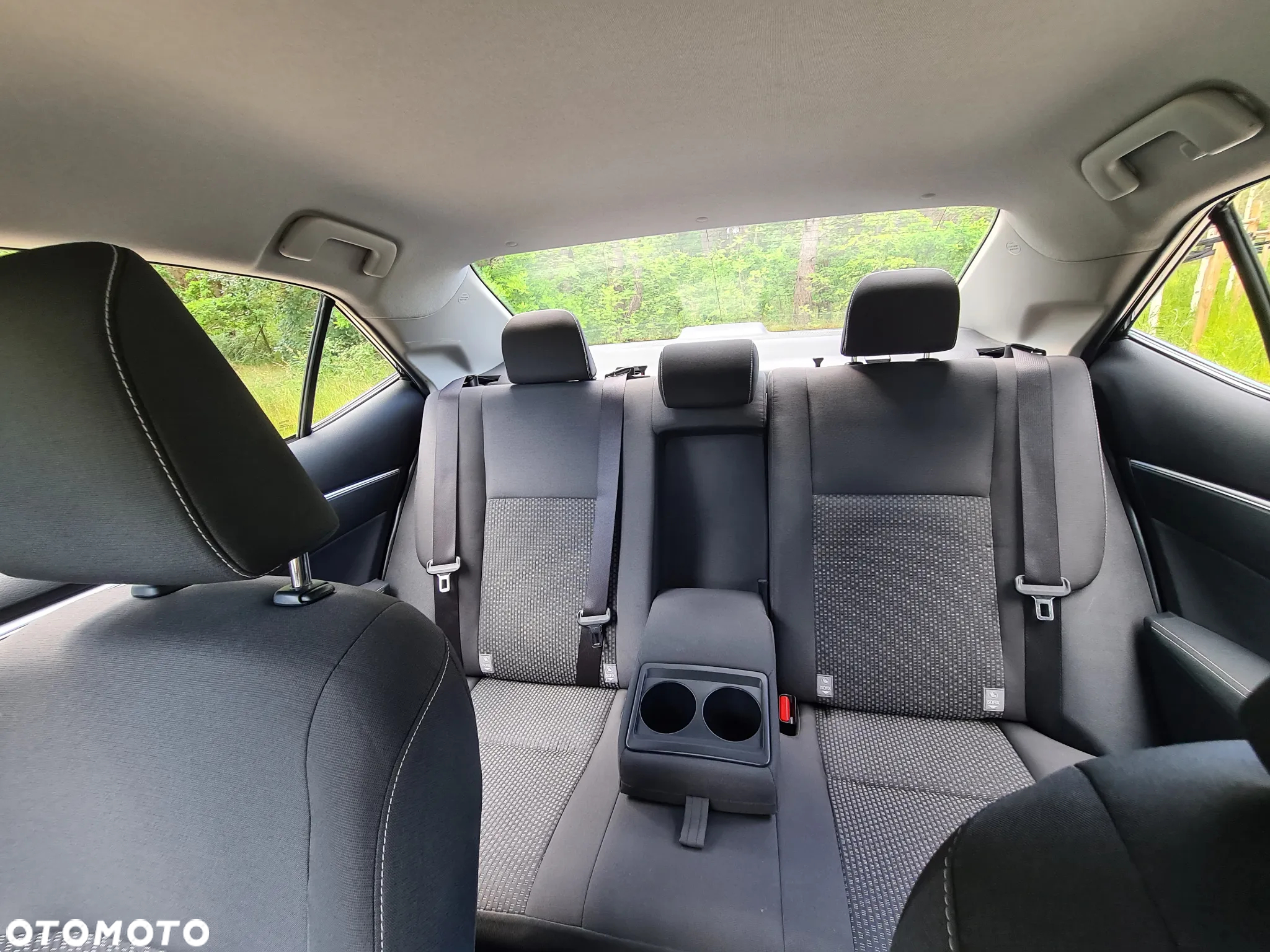 Toyota Corolla 1.6 Classic Plus - 27