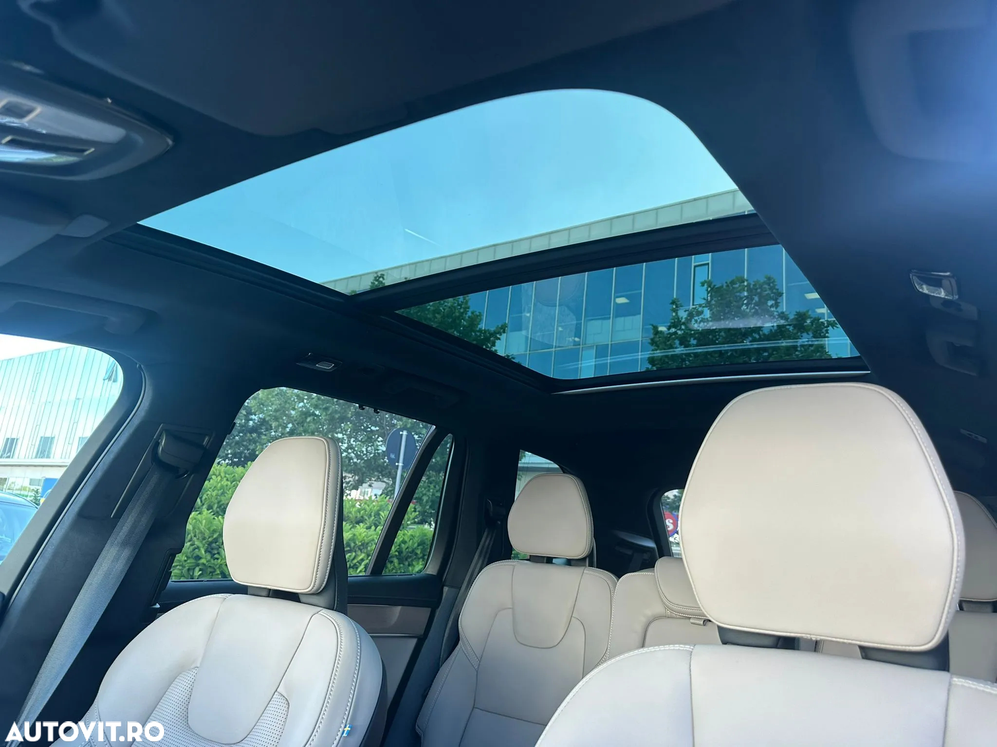 Volvo XC 90 T8 AWD PHEV Ultra Dark - 13