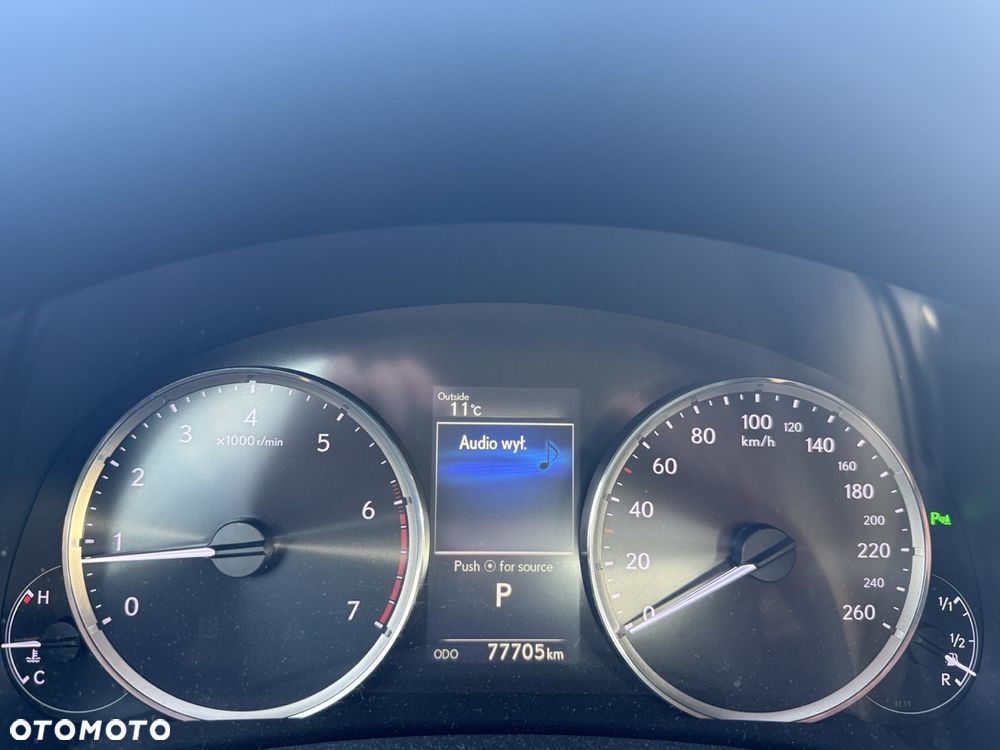 Lexus IS 200t / 300 Elegance - 12