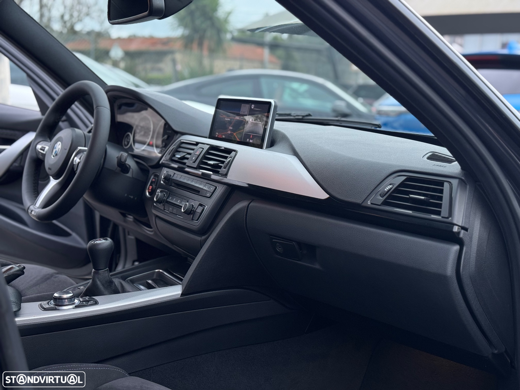 BMW 318 d Pack M - 21