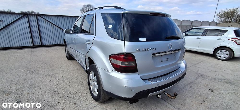 Mercedes-Benz ML 320 CDI 4Matic 7G-TRONIC - 6