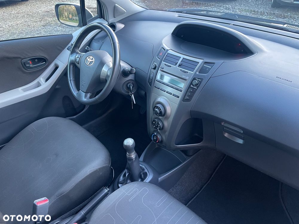 Ford Fiesta 1.25 Ambiente - 11