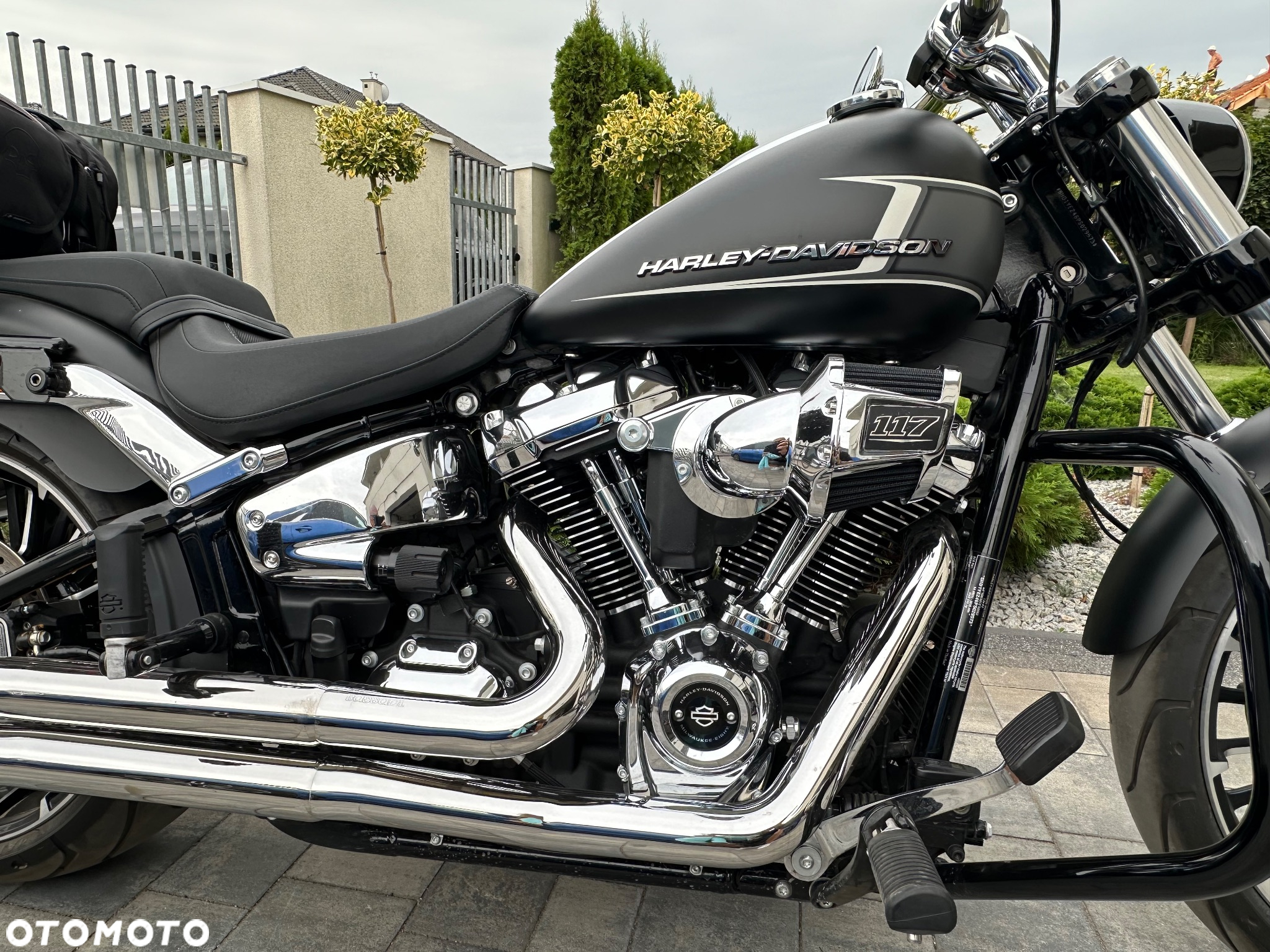 Harley-Davidson Softail Breakout - 7